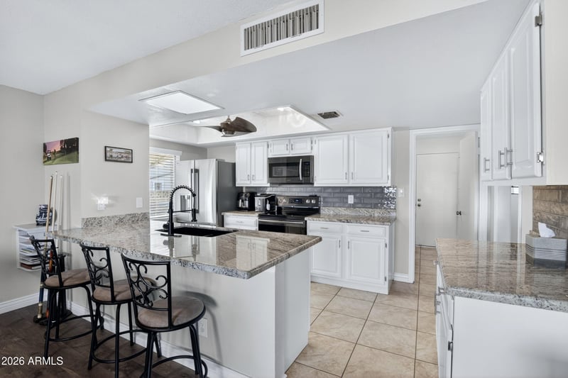 11215 S Tomah St, Phoenix, AZ 85044