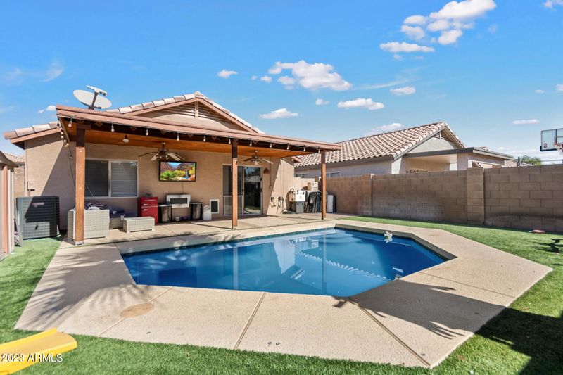 11215 W Monterosa St, Phoenix, AZ 85037