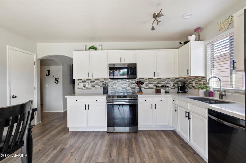11215 W Monterosa St, Phoenix, AZ 85037