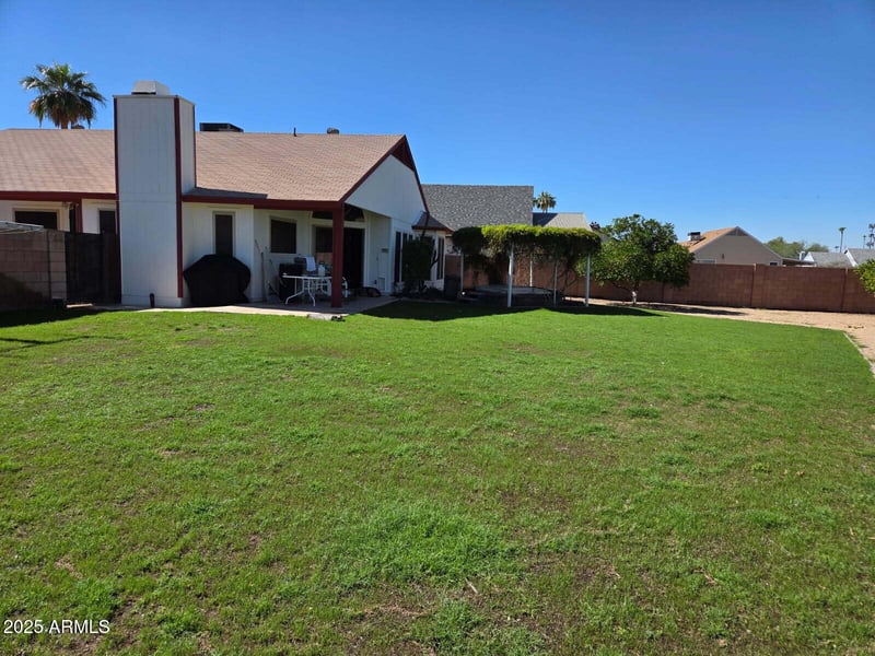 1122 Carson Dr, Tempe, AZ 85282