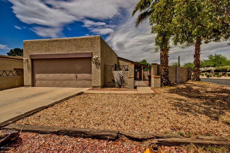 1122 E Wahalla Ln, Phoenix, AZ 85024