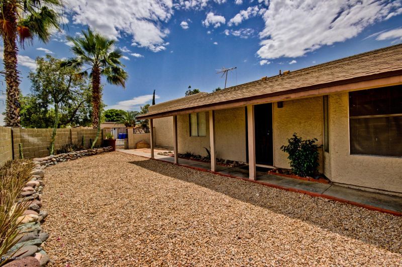 1122 E Wahalla Ln, Phoenix, AZ 85024