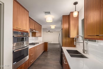 1122 Geneva Dr, Tempe, AZ 85282