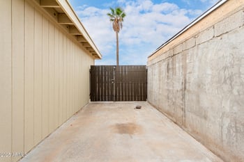 1122 Marny Rd, Tempe, AZ 85288