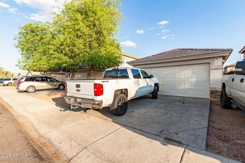 11221 Devonshire Ave, Phoenix, AZ 85037