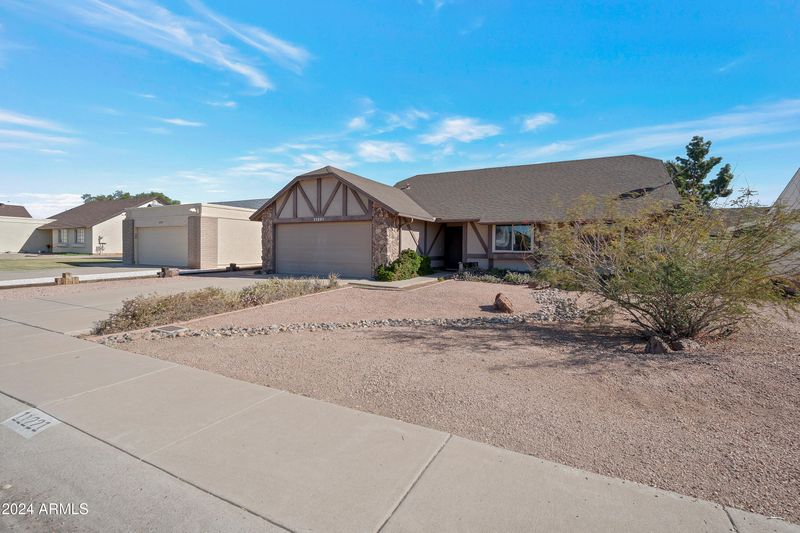 11221 N 57th Ave, Glendale, AZ 85304