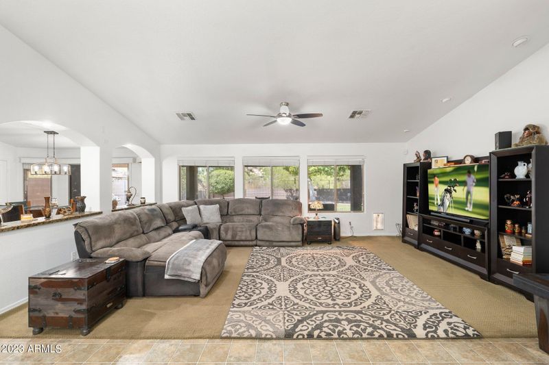 11224 E Roselle Ave, Mesa, AZ 85212