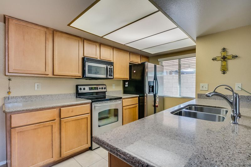 11224 S Pewaukee St, Phoenix, AZ 85044