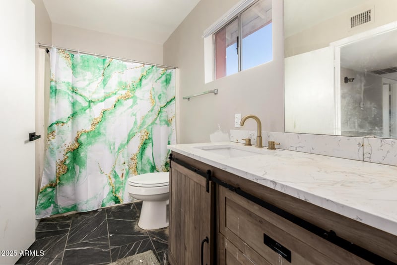 11226 81st Ave, Peoria, AZ 85345