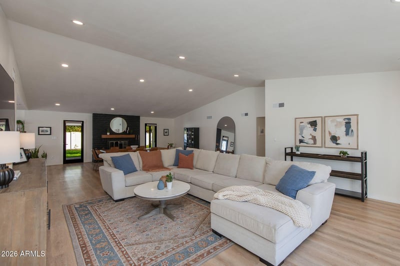 11229 N 23rd Pl, Phoenix, AZ 85028