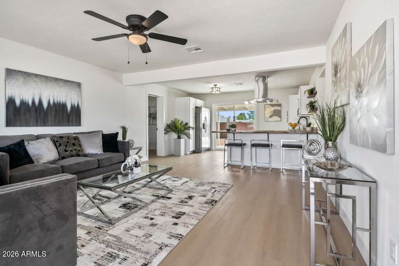 1123 E Alice Ave, Phoenix, AZ 85020
