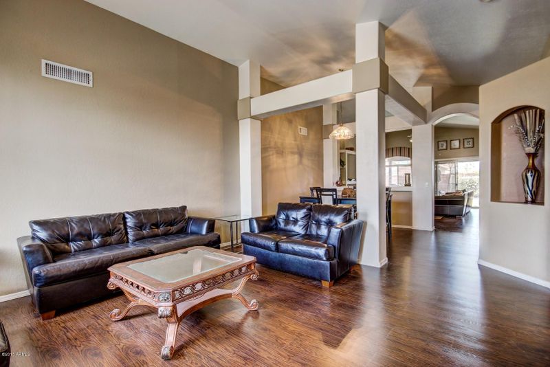 1123 E Blackhawk Dr, Phoenix, AZ 85024