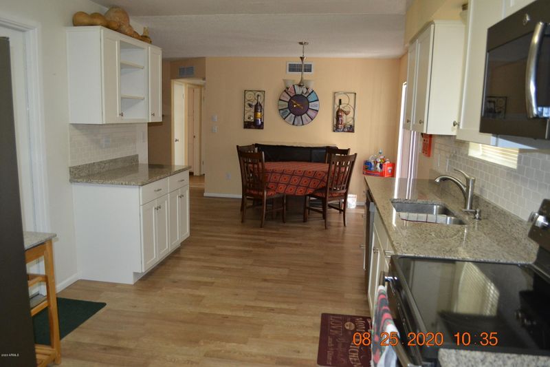 1123 S Main Dr, Apache Junction, AZ 85120