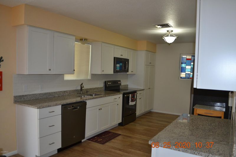 1123 S Main Dr, Apache Junction, AZ 85120