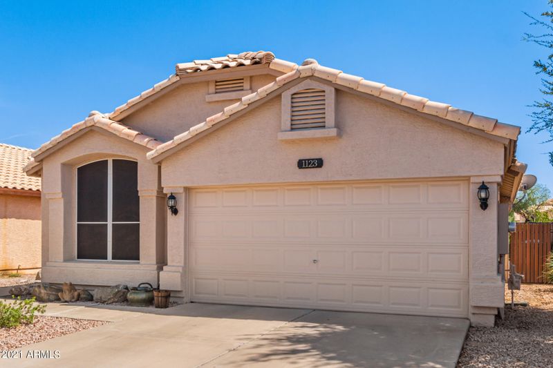 1123 W Sparrow Dr, Chandler, AZ 85286