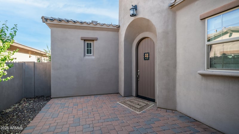 1123 W Thunderhill Dr, Phoenix, AZ 85045