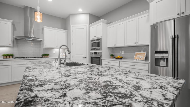 1123 W Thunderhill Dr, Phoenix, AZ 85045
