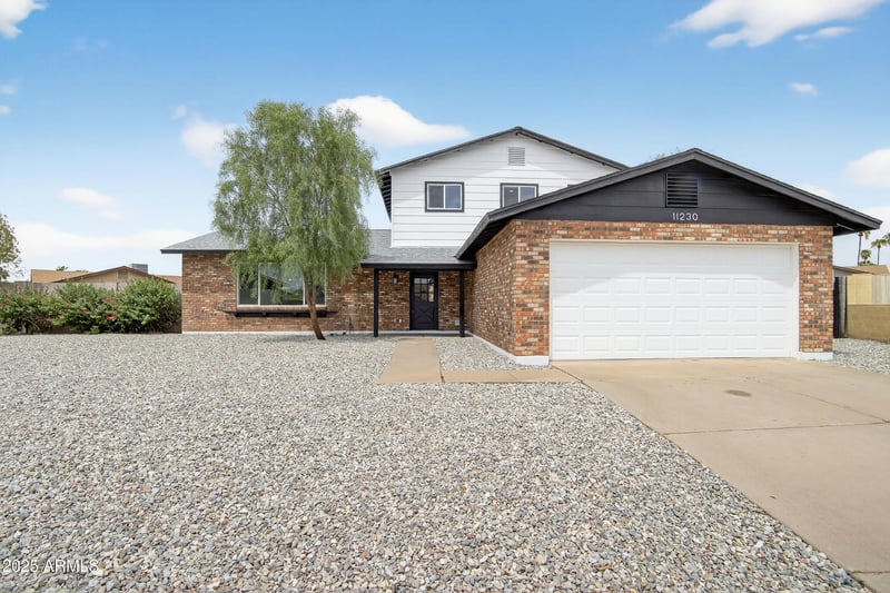 11230 57th Dr, Glendale, AZ 85304