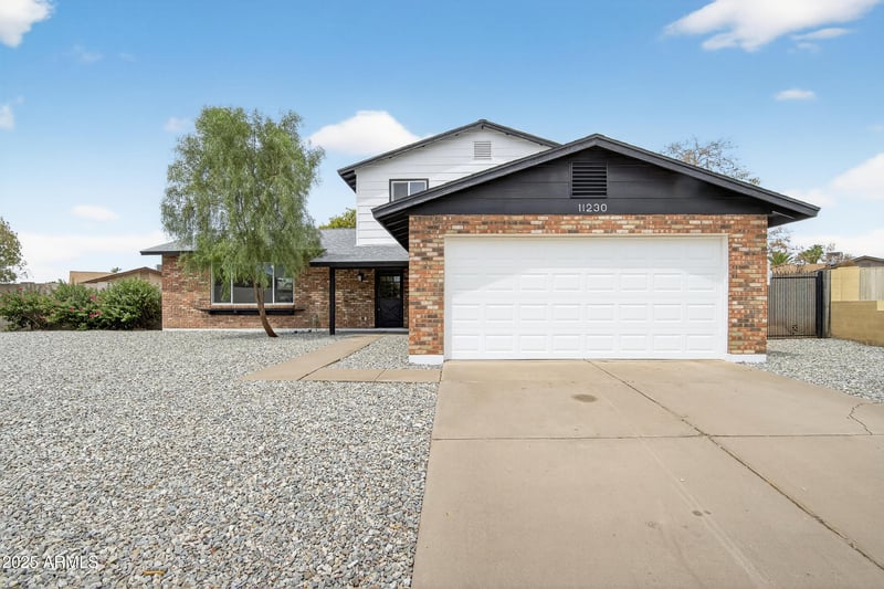 11230 57th Dr, Glendale, AZ 85304