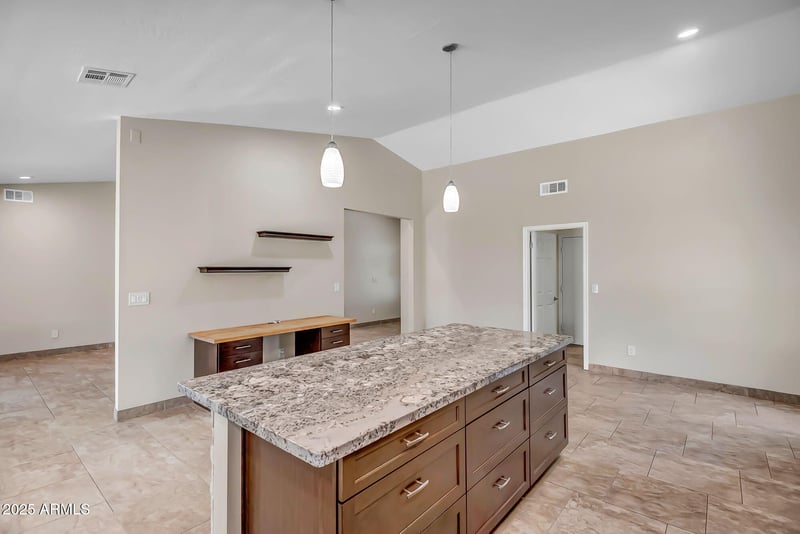 11231 77th Dr, Peoria, AZ 85345