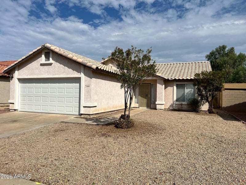 11231 W Golden Ln, Peoria, AZ 85345