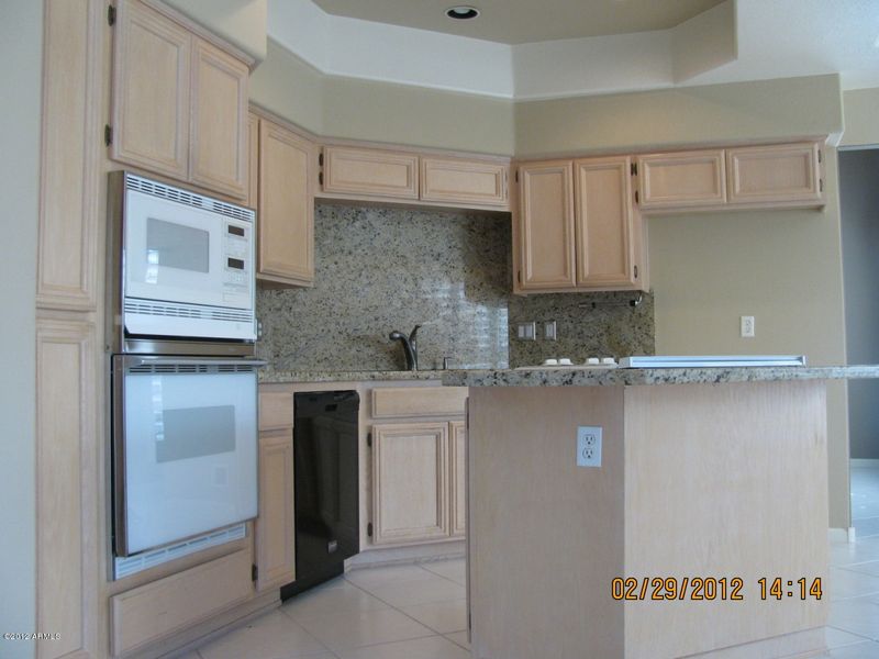 11232 N 11th Pl, Phoenix, AZ 85020