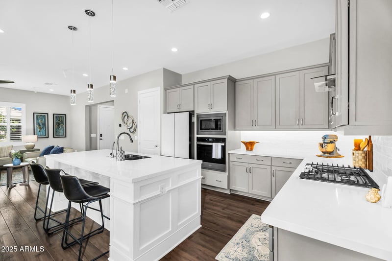 11233 Blakely St, Surprise, AZ 85388