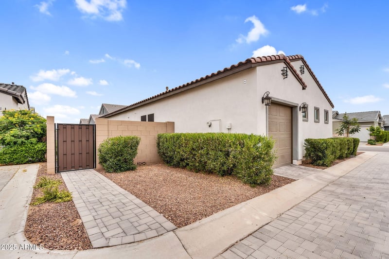 11233 Blakely St, Surprise, AZ 85388