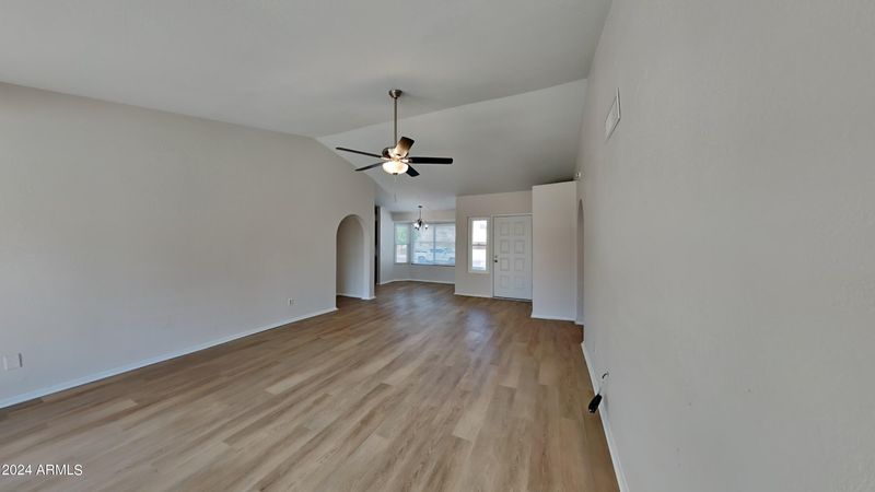 11233 N 65th Ave, Glendale, AZ 85304