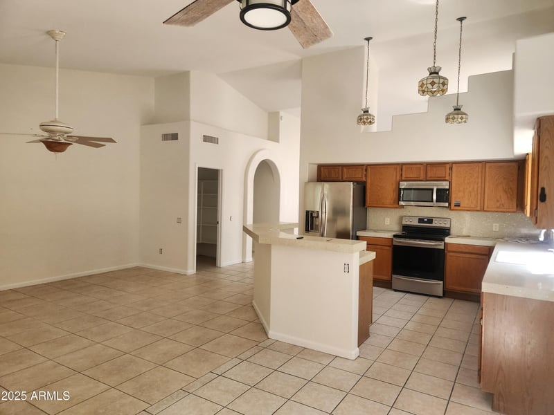 11233 Olive Dr, Avondale, AZ 85392