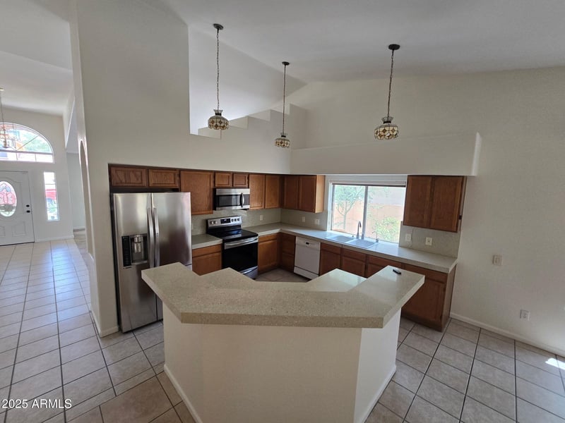 11233 Olive Dr, Avondale, AZ 85392