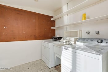 11234 Coggins Dr, Sun, AZ 85351