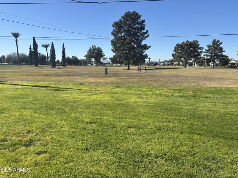 11234 Coggins Dr, Sun City, AZ 85351