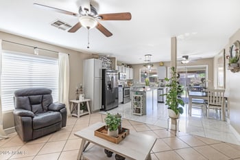 11239 Devonshire Ave, Phoenix, AZ 85037
