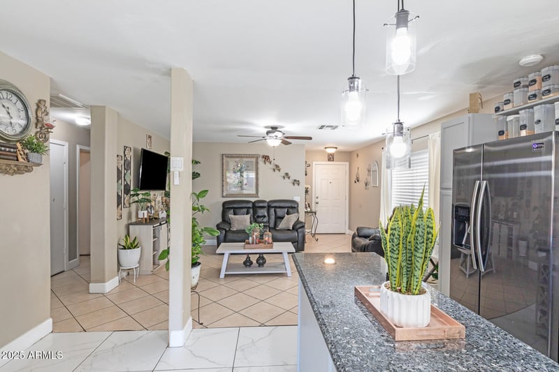 11239 Devonshire Ave, Phoenix, AZ 85037