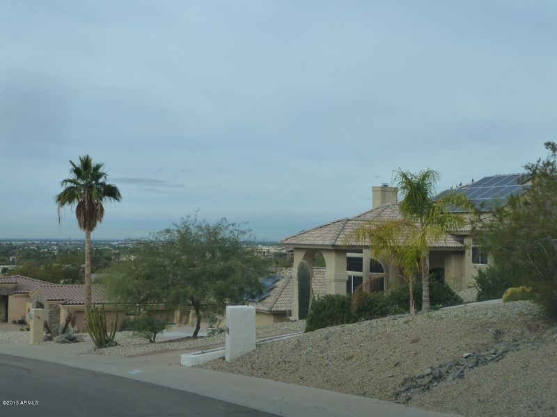 1124 E Coral Gables Dr, Phoenix, AZ 85022