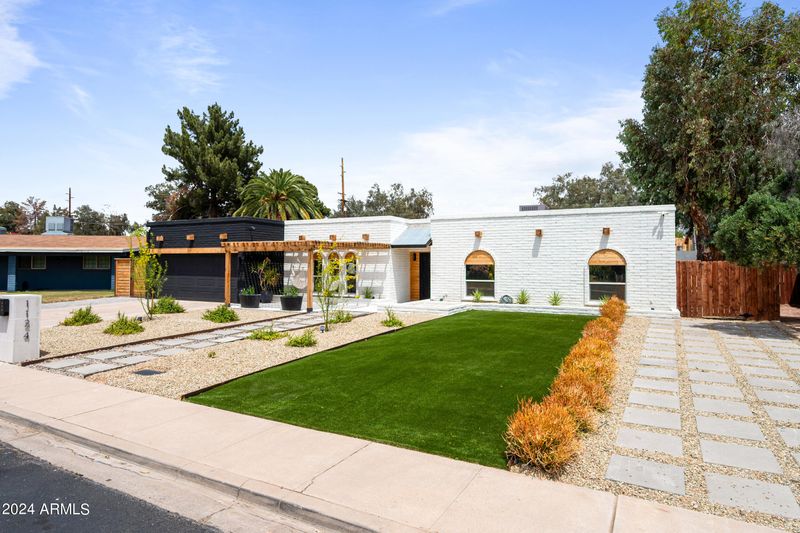 1124 E Fairfield St, Mesa, AZ 85203