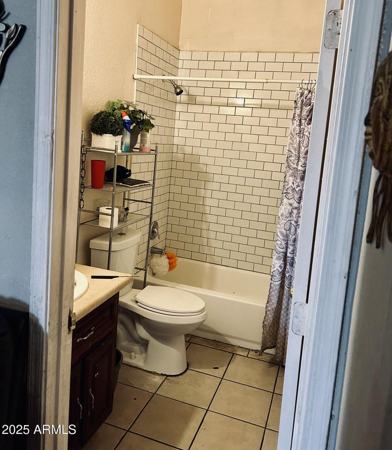 1124 E Polk St, Phoenix, AZ 85006