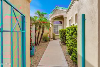 1124 Hiddenview Dr, Phoenix, AZ 85048