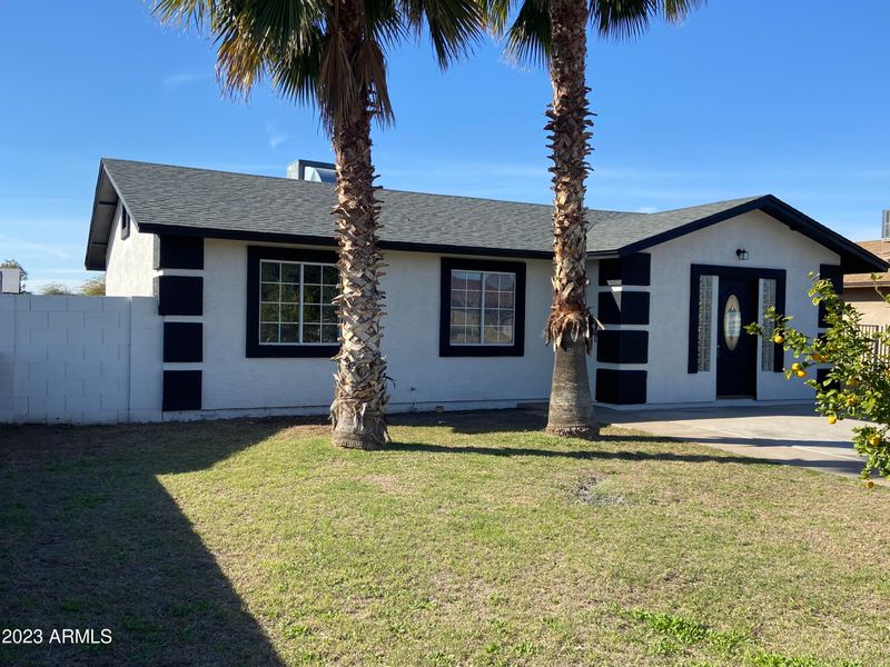 1124 N 60th Ave, Phoenix, AZ 85043