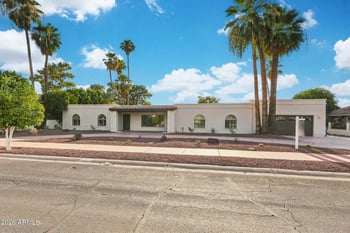 1124 Villa Nueva Dr, Litchfield Park, AZ 85340