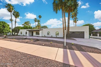 1124 Villa Nueva Dr, Litchfield Park, AZ 85340