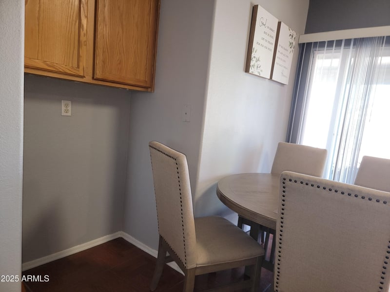 1124 Nancy Ln, Phoenix, AZ 85041