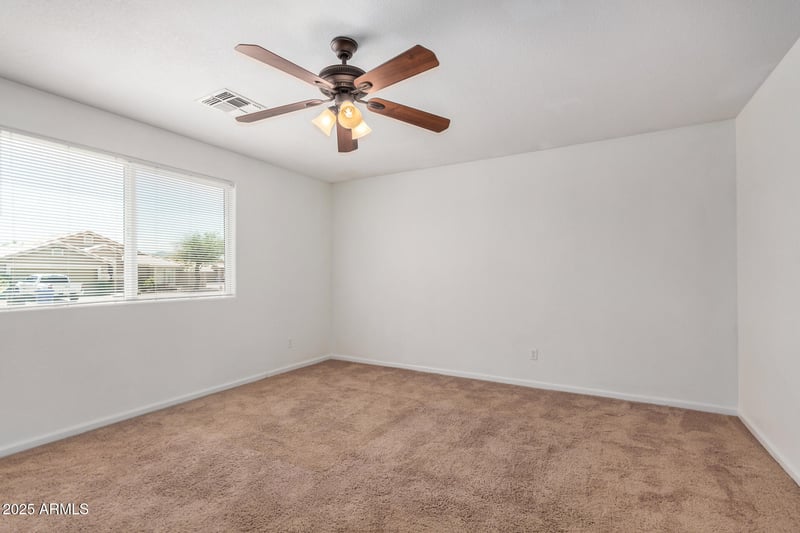 1124 Pleasant Ln, Phoenix, AZ 85041