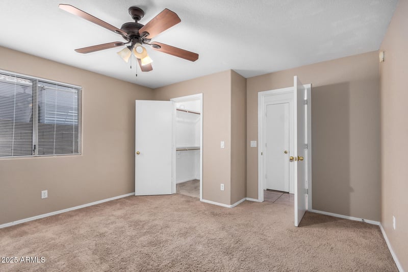 1124 Pleasant Ln, Phoenix, AZ 85041