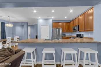 1124 Stephanie Ln, San Tan Valley, AZ 85143