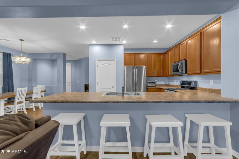 1124 Stephanie Ln, San Tan Valley, AZ 85143