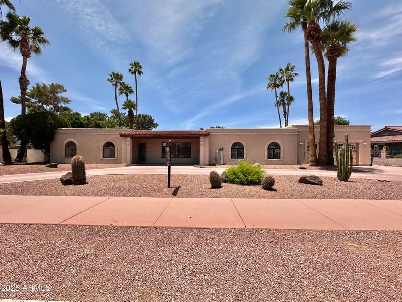 1124 Villa Nueva Dr, Litchfield Park, AZ 85340