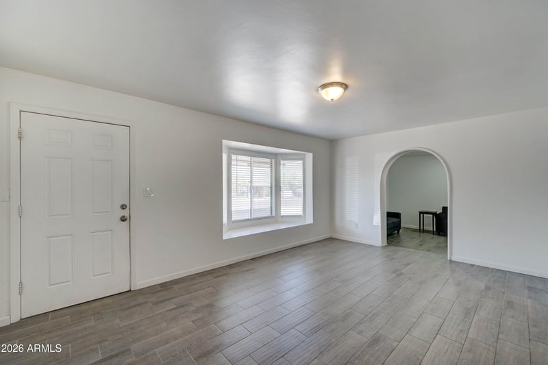 1124 W Cochise Dr, Phoenix, AZ 85021