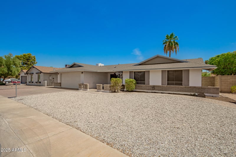 11241 50th Ave, Glendale, AZ 85304